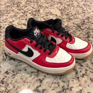 SOLD🚫 Nike Air size 4Y